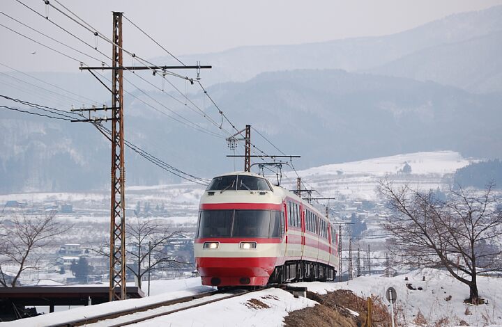 Shiga Kogen Train